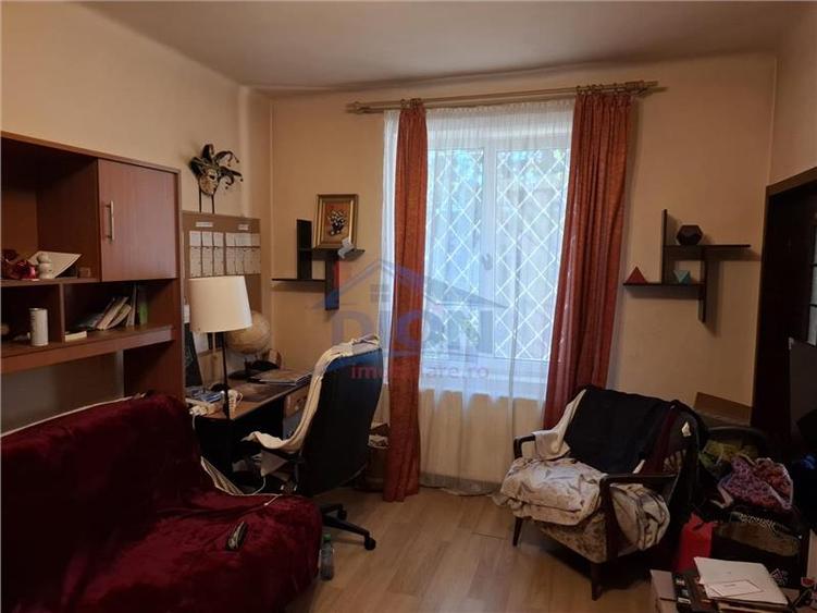 Apartament cu 2 camere decomandat în Baba Novac