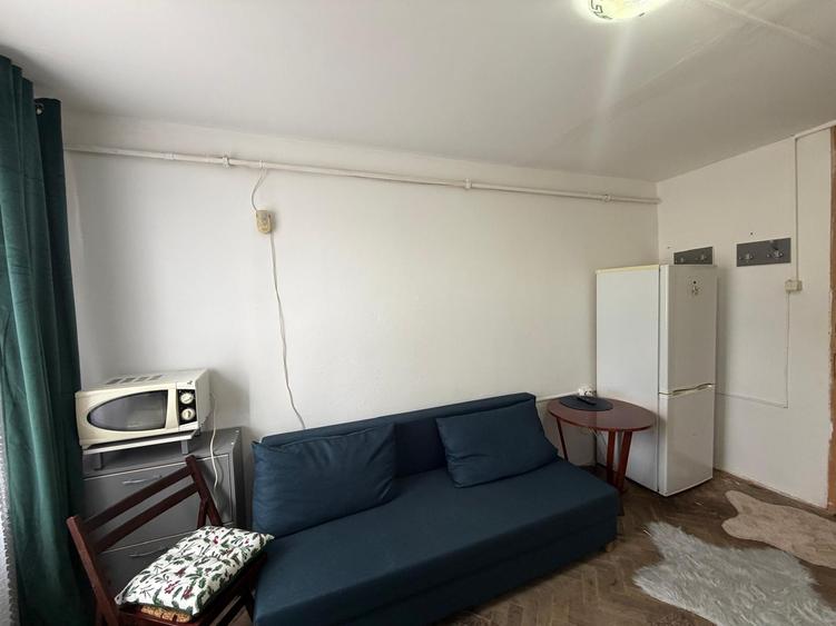Garsonieră semidecomandată în Lazaret