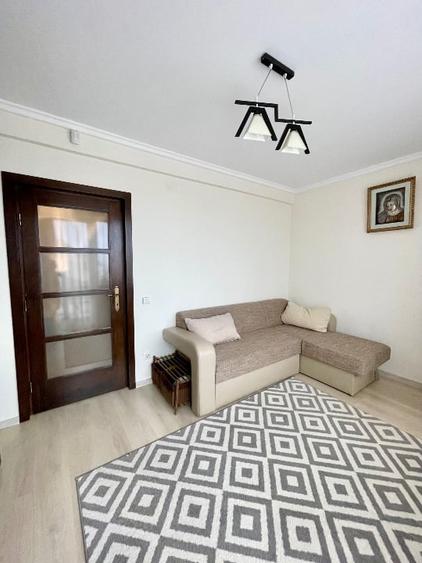 Casă individuală cu 5 camere cu Teren 500 Mp în Iris