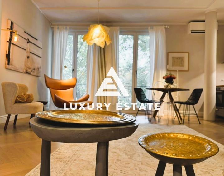 Apartament cu 3 camere semidecomandat în Capitale