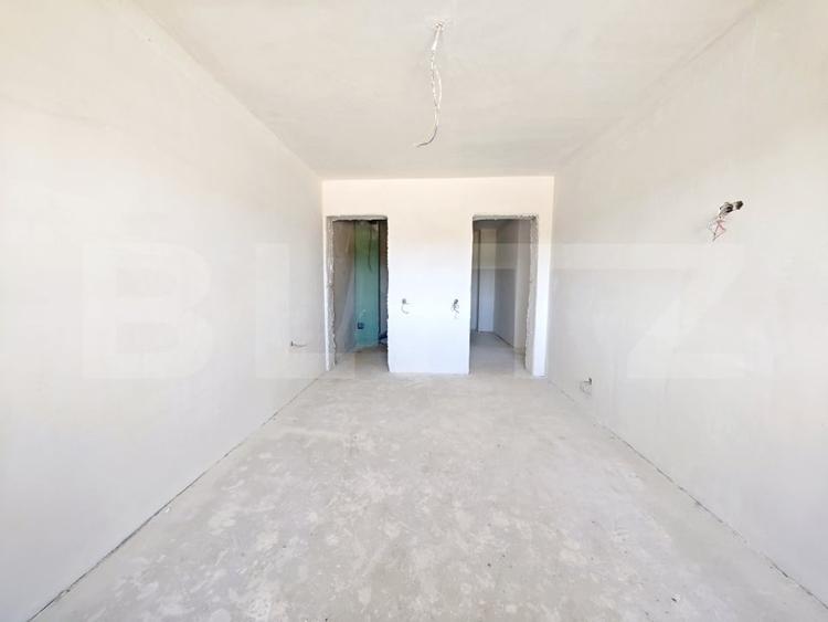 Apartament cu 3 camere decomandat în Nufărul