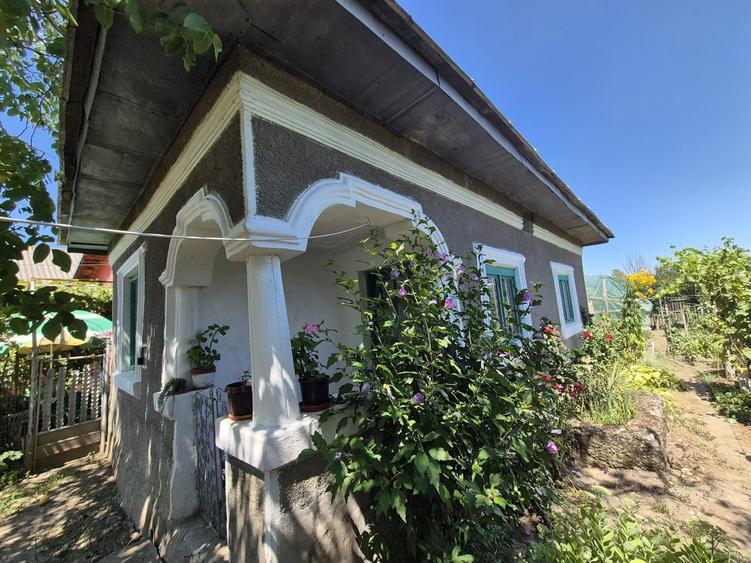 Casă cu 4 camere în Nejlovelu