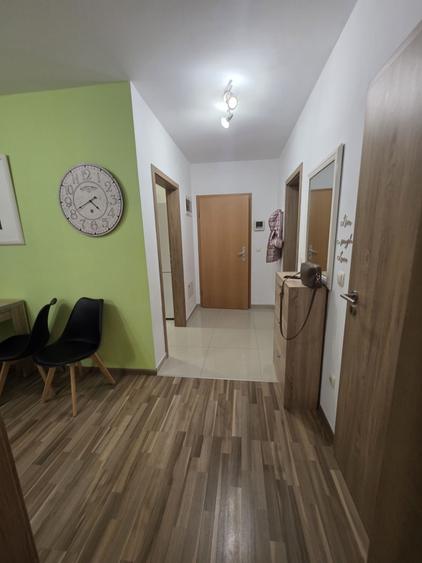 Apartament cu 2 camere decomandat în Avantgarden