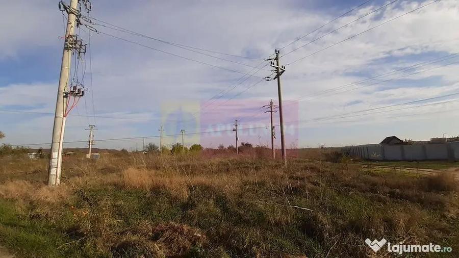 Teren de 1137 mp, în 1 Decembrie