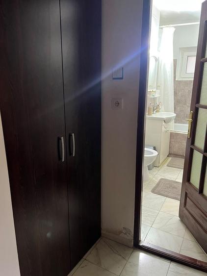 Apartament cu 2 camere decomandat în Soarelui