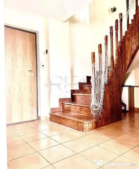 Apartament cu 4 camere decomandat în Ultracentral