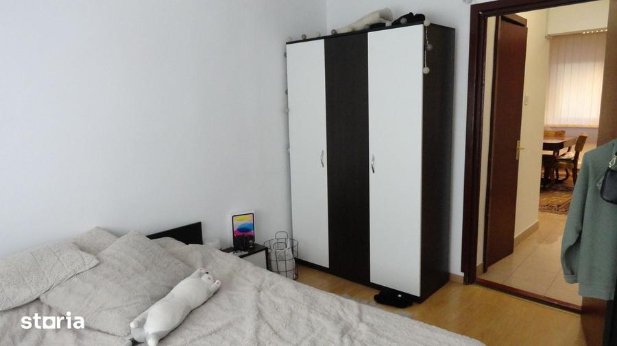 Apartament cu 3 camere în Mărăști