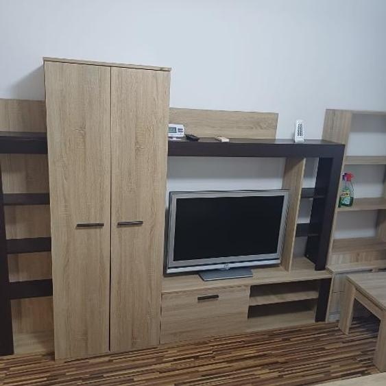 Apartament cu 3 camere semidecomandat în Tomis Nord