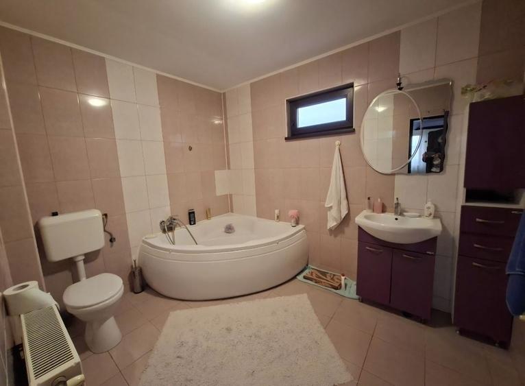 Casă cu 4 camere în Dârza