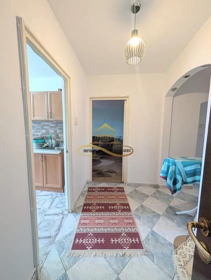 Apartament cu 3 camere decomandat în 9 Mai