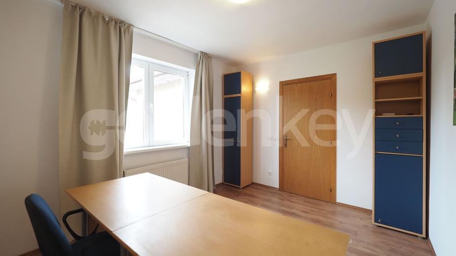 Duplex cu 5 camere cu Canalizare în Iancu Nicolae