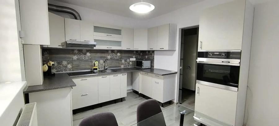 Apartament cu 2 camere decomandat în Lazaret
