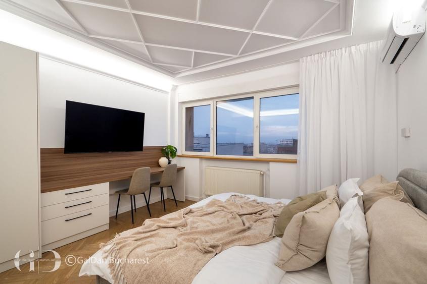 Apartament cu 4 camere în P-ța Universității