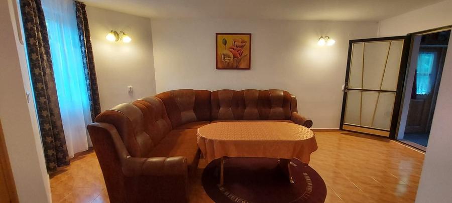 Casă cu 3 camere în Porumbacu de Sus