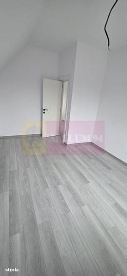 Casă cu 4 camere cu Teren 450 Mp în Brebu