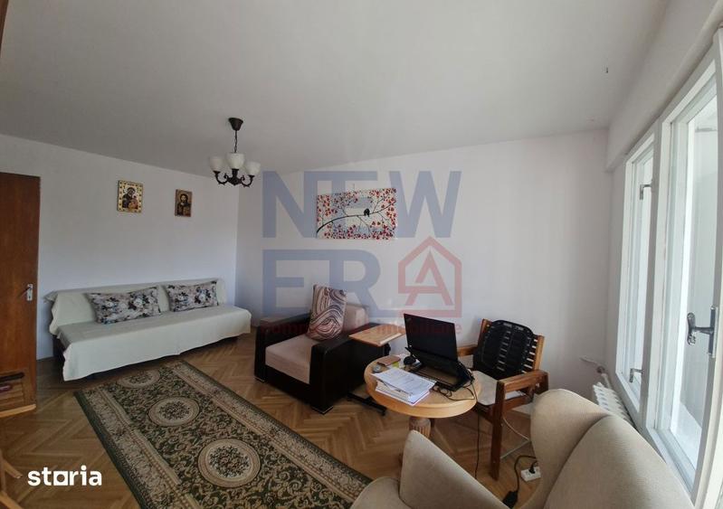 Apartament cu 4 camere decomandat în Dămăroaia