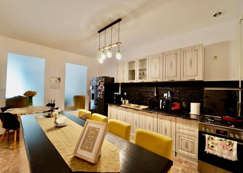 Apartament nou cu 3 camere confort sporit, 100mp, superfinisat, mobilat si utilat cu 2 bai si 2 balc - 1