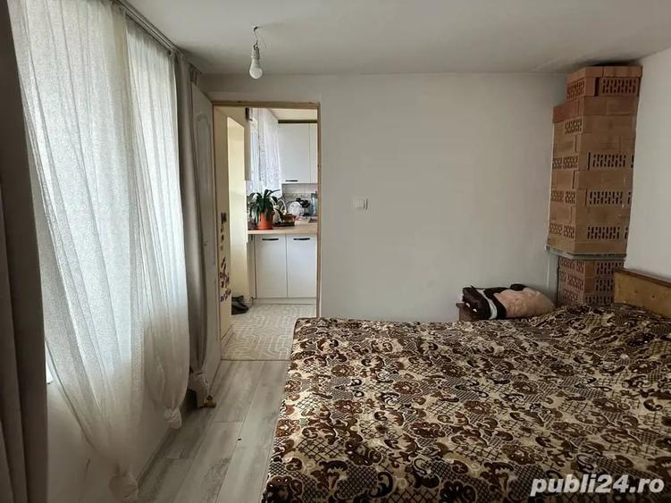 Casă cu 4 camere cu Teren 630 Mp în Ilia