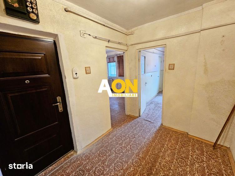 Apartament cu 3 camere decomandat în Central