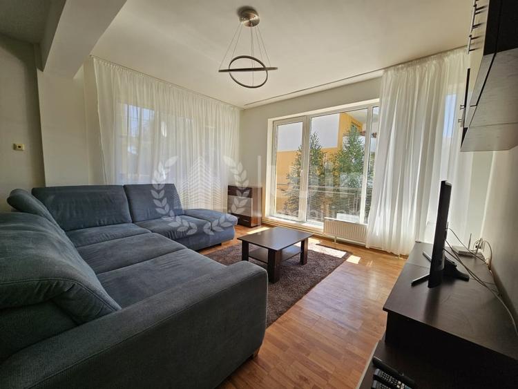 Apartament cu 2 camere semidecomandat, mobilat în Bună Ziua
