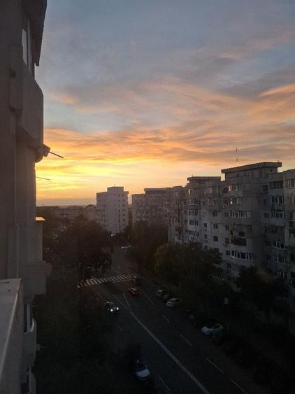 Apartament cu 3 camere decomandat în Dunărea