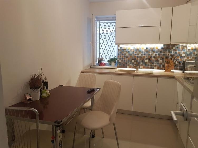 Apartament cu 2 camere semidecomandat în Tineretului