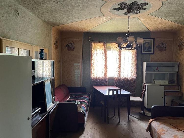 Casă cu 4 camere în Morăreni
