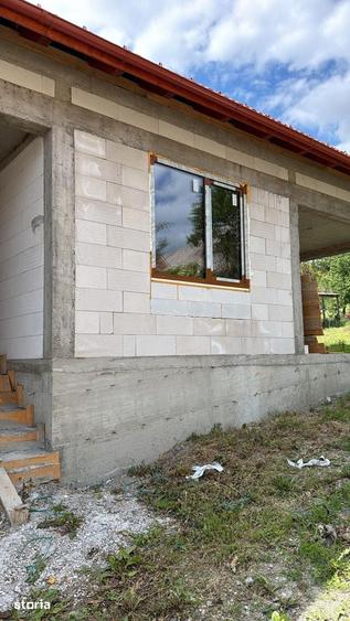 Casă cu 5 camere cu Teren 4200 Mp în Sâncraiu