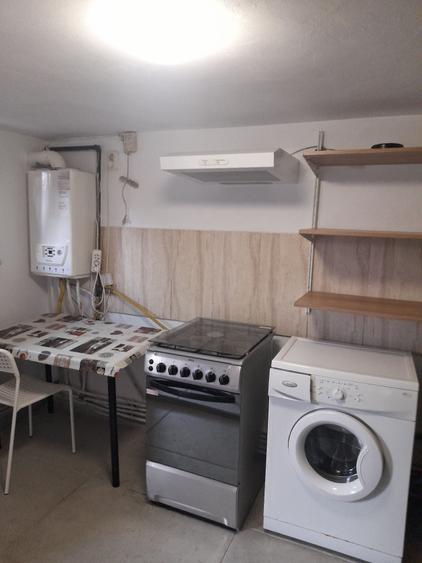 Garsonieră decomandată în Gruia