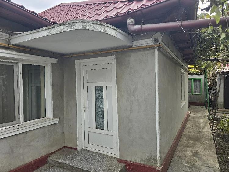 Casă cu 4 camere cu Teren 301 Mp în Faleza Nord