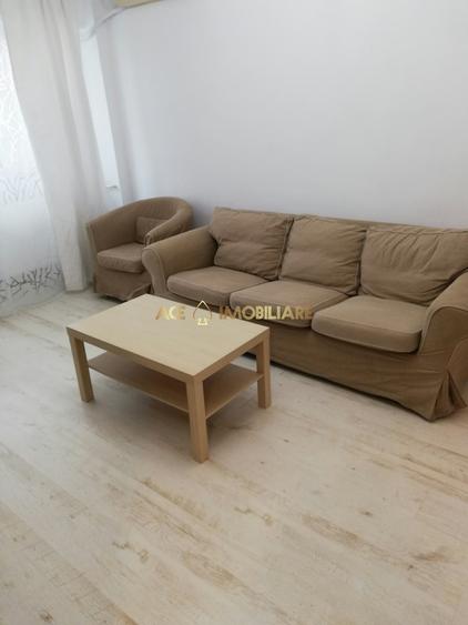 Apartament cu 2 camere semidecomandat, mobilat în Moșilor