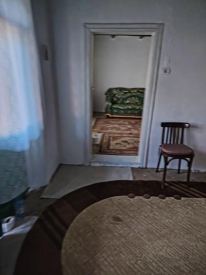 Casă cu 3 camere în Central