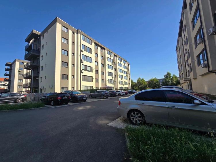 Apartament cu 2 camere decomandat în Dobroești