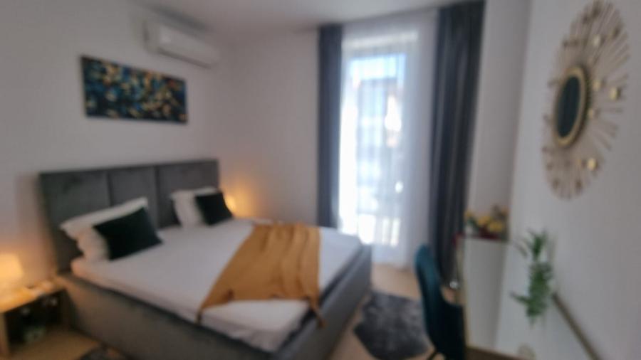 Apartament cu 2 camere decomandat în Băneasa