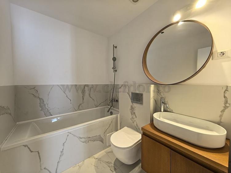 Casă cu 5 camere cu Canalizare în Pipera