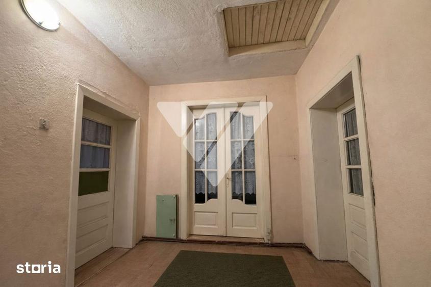 Casă cu 5 camere cu Teren 270 Mp în Țiglari