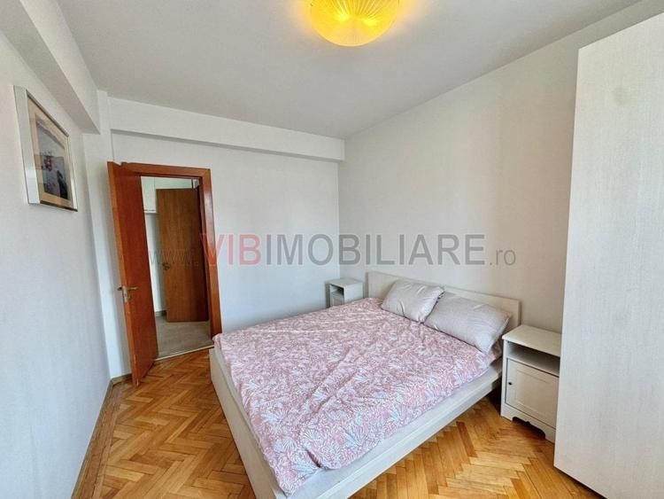 Apartament cu 2 camere decomandat, mobilat în Universitate