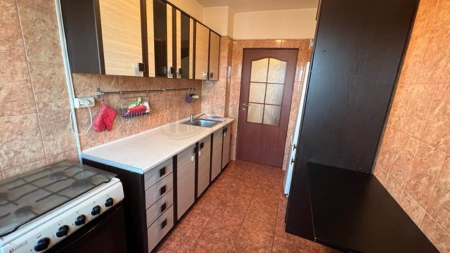 Apartament cu 2 camere decomandat, mobilat în Banu Manta