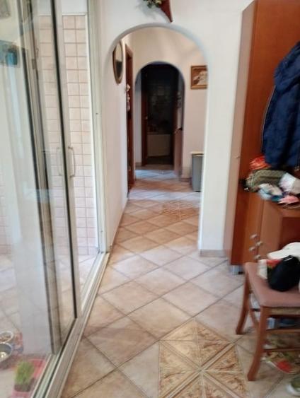 Apartament cu 3 camere decomandat, mobilat în Tineretului
