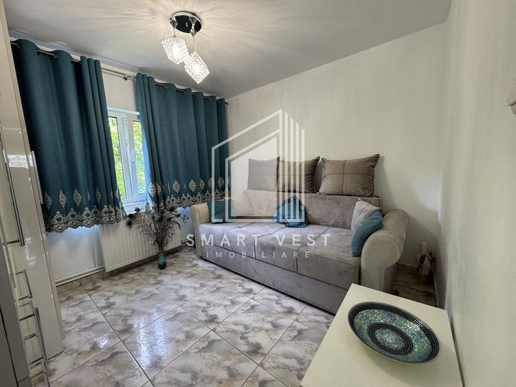 Apartament cu 4 camere decomandat în Micro 16