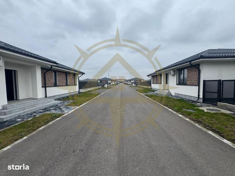 Casă cu 4 camere cu Teren 455 Mp în Balotești