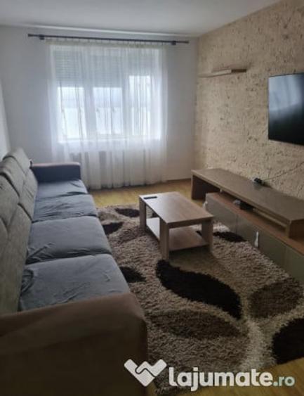 Apartament cu 2 camere decomandat în Cetate