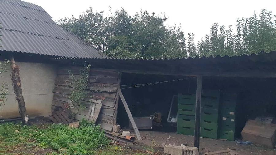 Casă individuală cu 10 camere cu Teren 1800 Mp în Vadu Moldovei