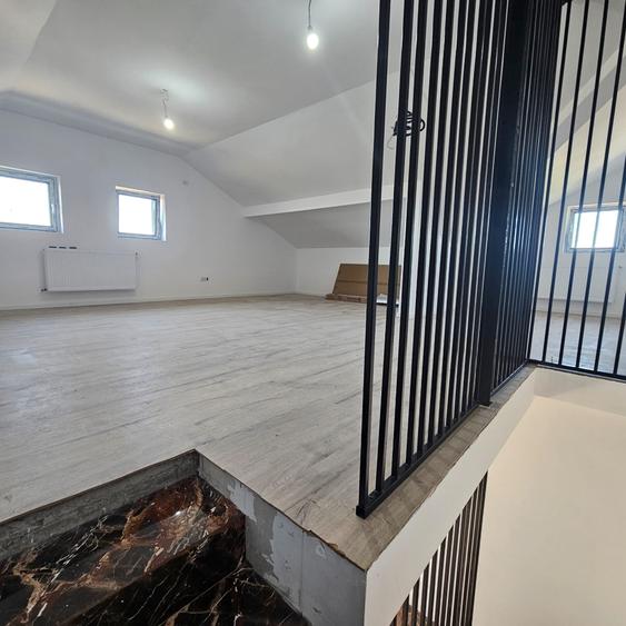 Duplex cu 4 camere cu Canalizare în Balotești