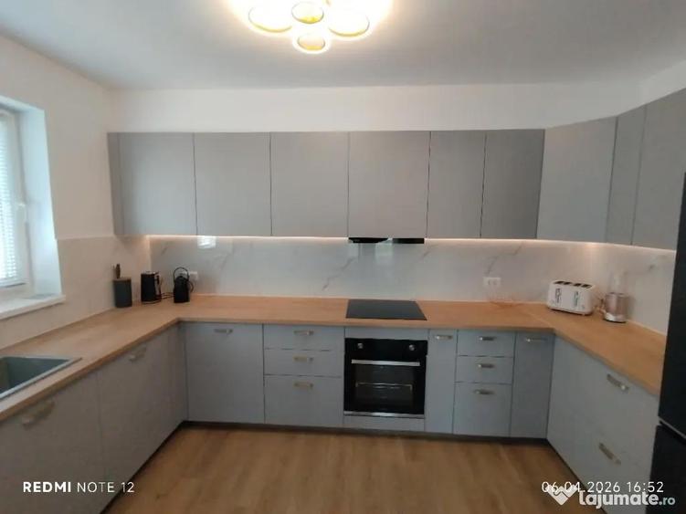 Casă cu 3 camere în Sântandrei