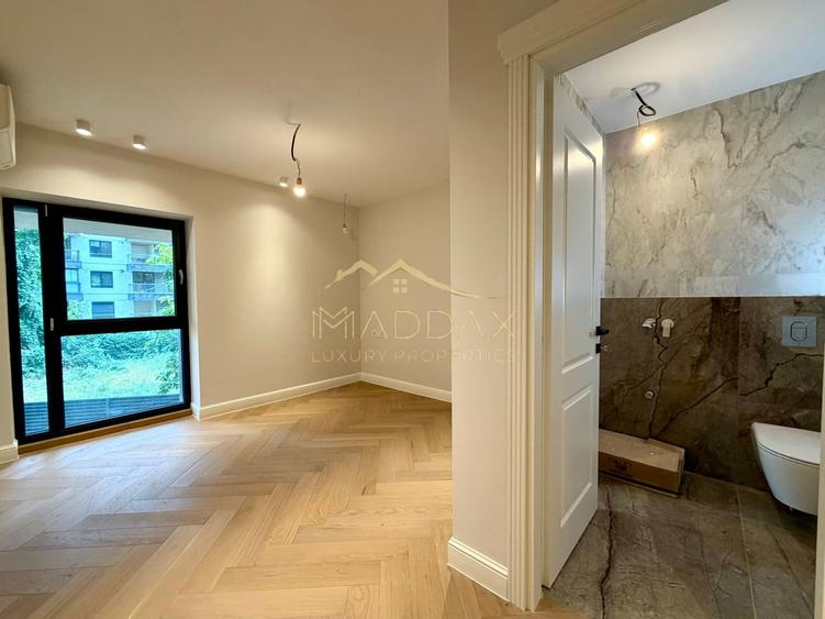 Apartament cu 4 camere în Străulești