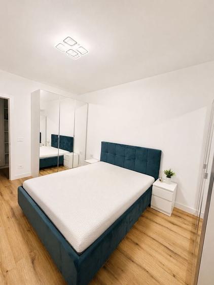 Apartament cu 2 camere semidecomandat, mobilat în Torontalului