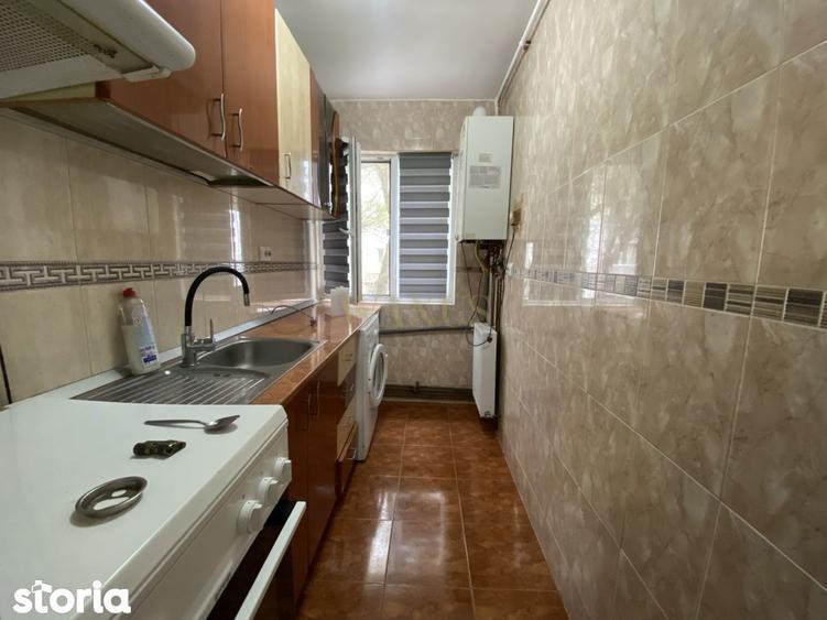 Apartament cu 3 camere, mobilat în Nord