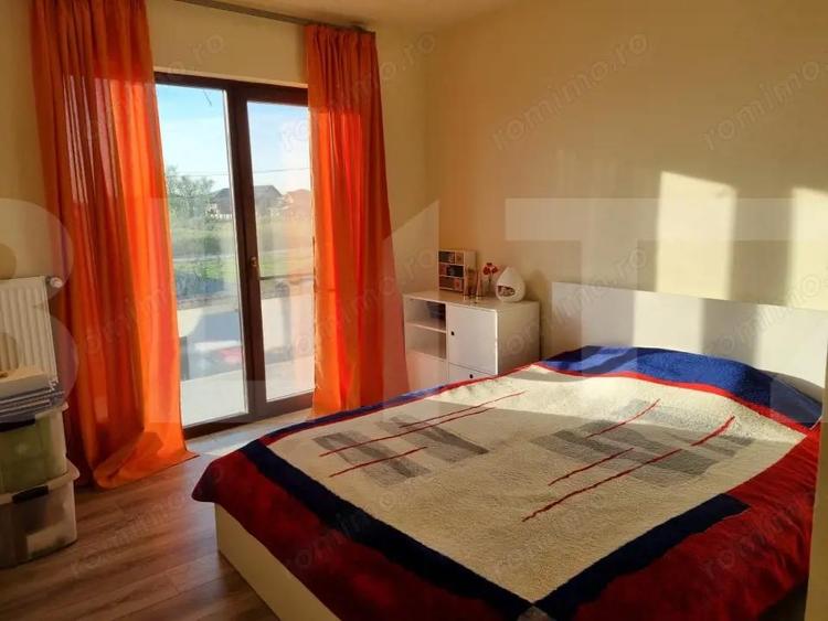 Casă cu 5 camere cu Teren 605 Mp în Urseni