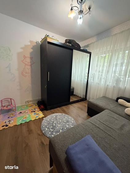 Apartament cu 4 camere decomandat în Central